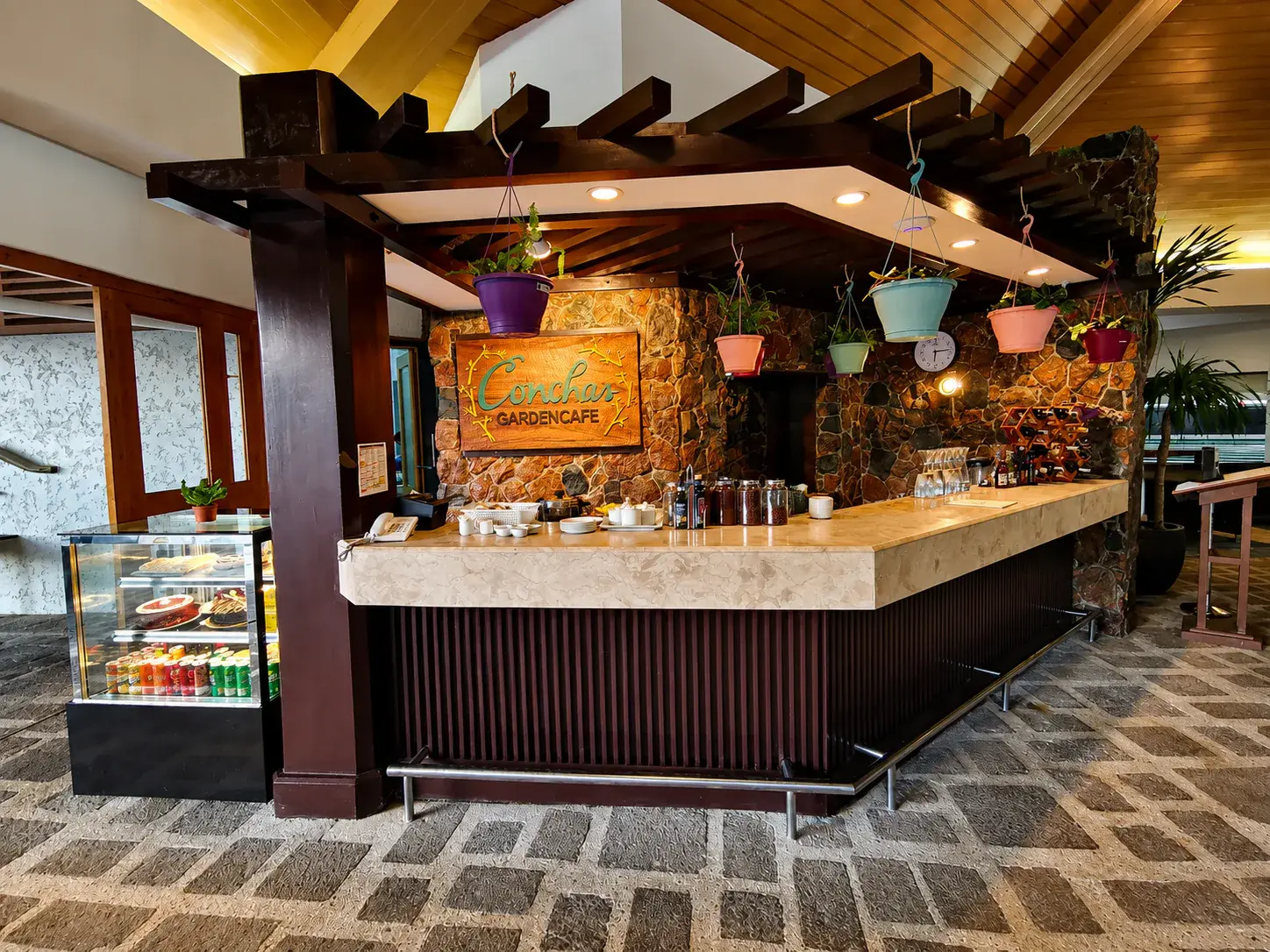 Concha's Garden Café at The Midlands Golfers Lounge